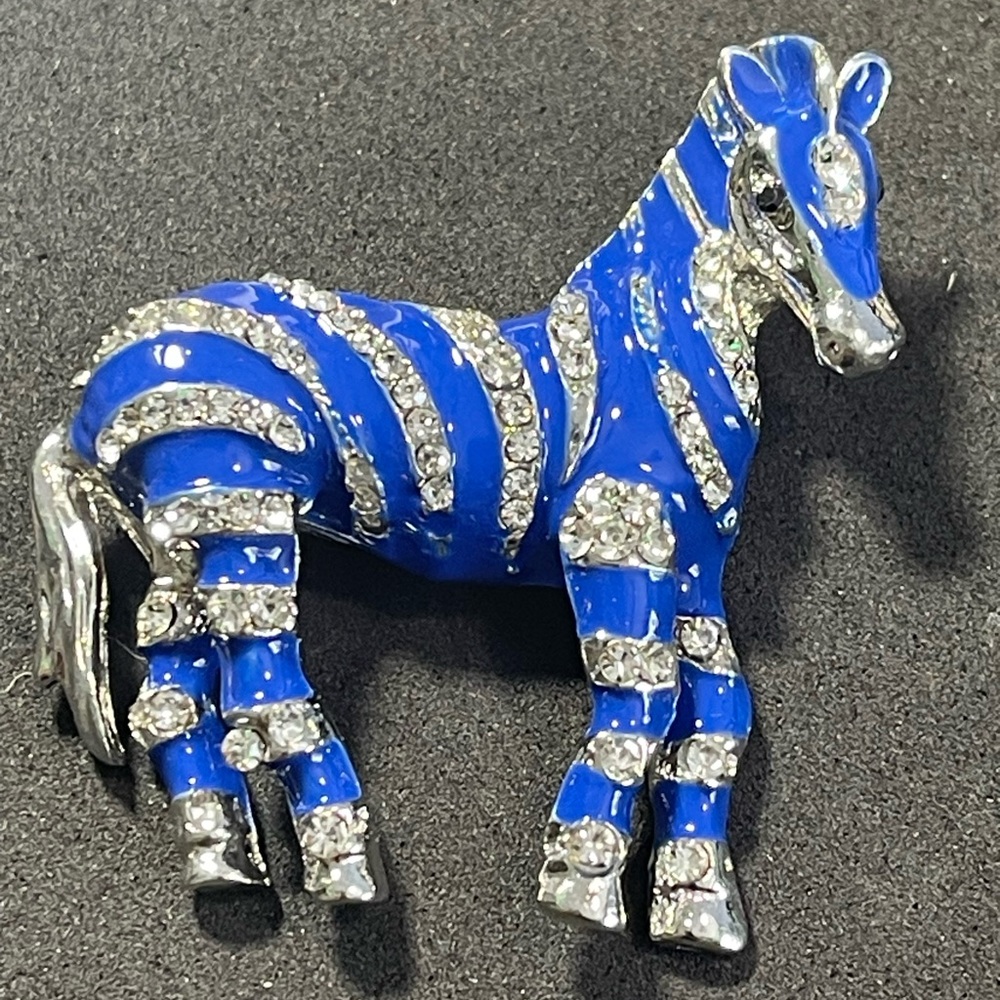 Elegant, sparkly, Blue and Silver enameled ZEBRA brooch pin with rhinstones NEW